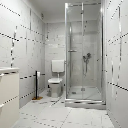 D&m Apartment *